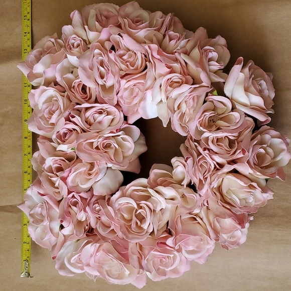 Heart shape pink roses wall decorative artificial flowers - Picture 3 of 5